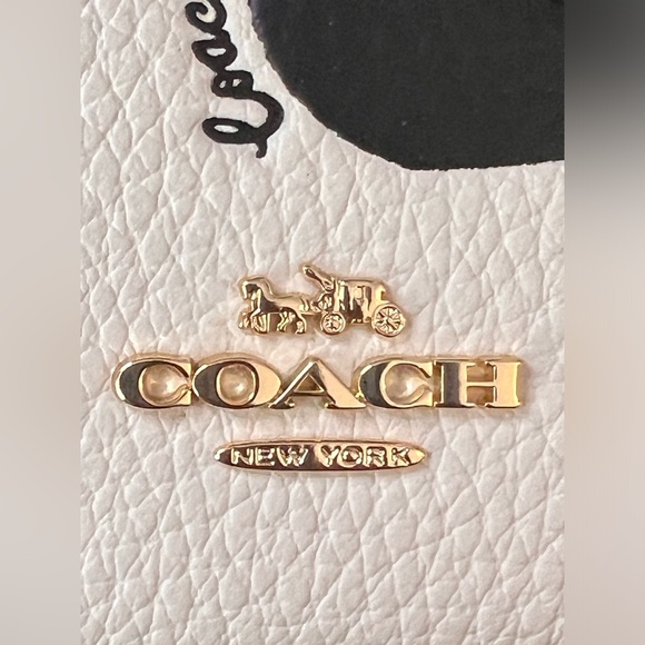Coach gorgeous, NWT, Floral ID card case with split key ring in Gold/Chalk Multi - Picture 2 of 12